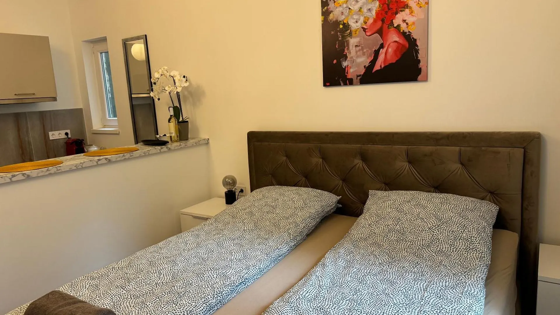 Suzannah Apartment By The Danube Budapest